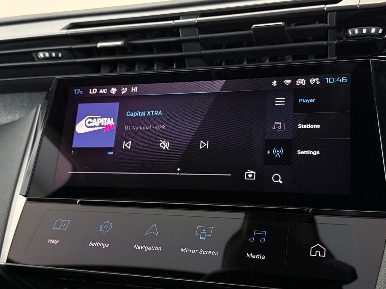 Peugeot 308 thumbnail Infotainment System