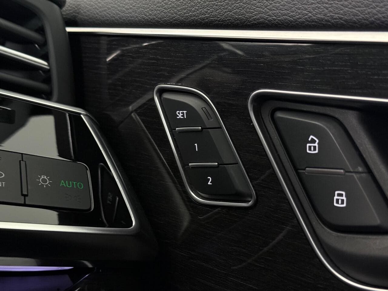 Audi Q7 thumbnail Misc Controls
