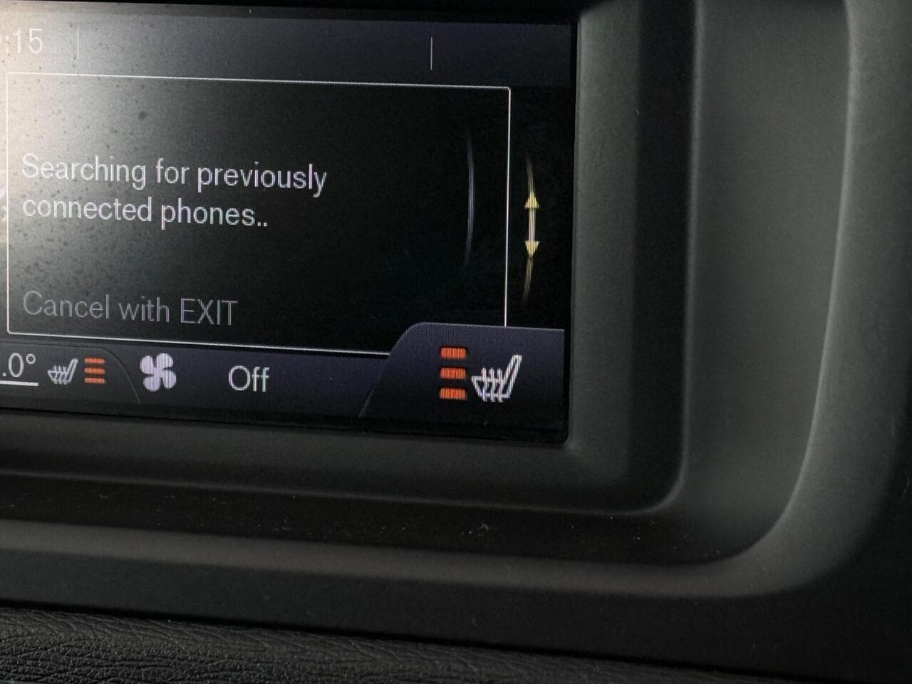 Volvo V40 thumbnail Infotainment System