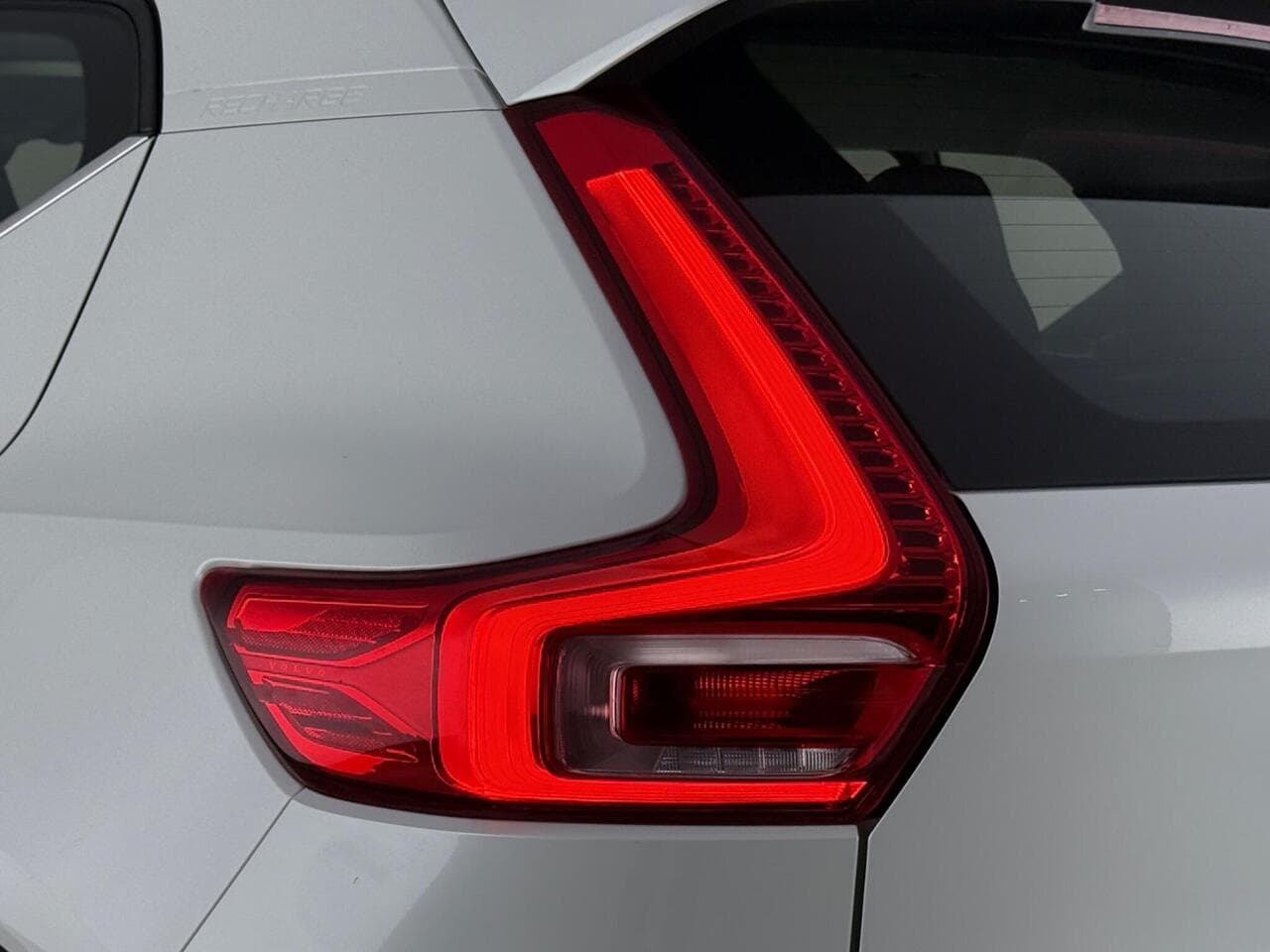 Volvo XC40 thumbnail Lights Rear