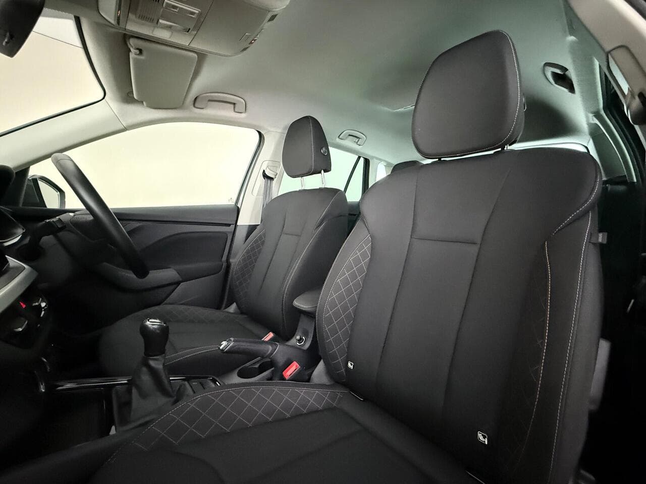 Skoda Kamiq thumbnail Seat Front Passenger