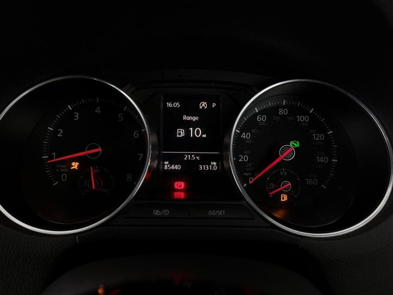 Volkswagen Polo thumbnail Driver Instruments