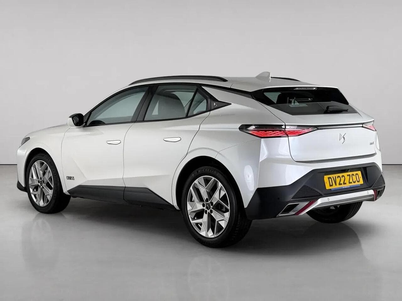 DS AUTOMOBILES DS 4 thumbnail Rear Left