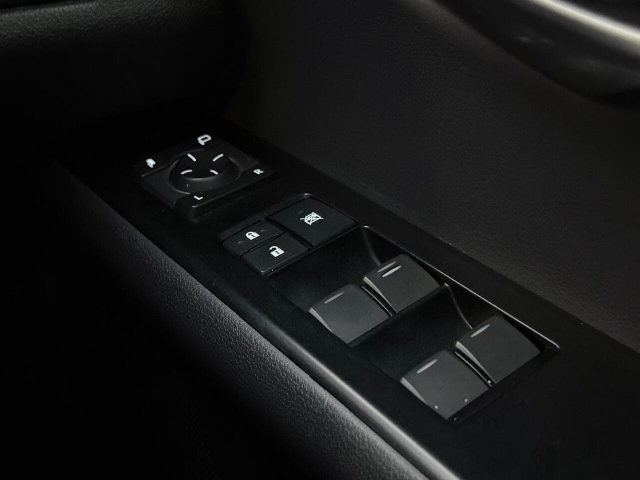 Lexus UX thumbnail Misc Controls