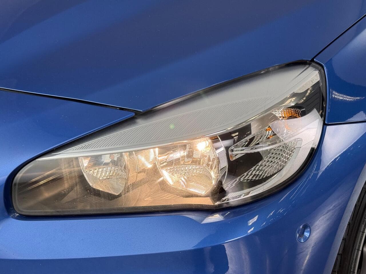 BMW 2 Series Gran Tourer thumbnail Lights Front