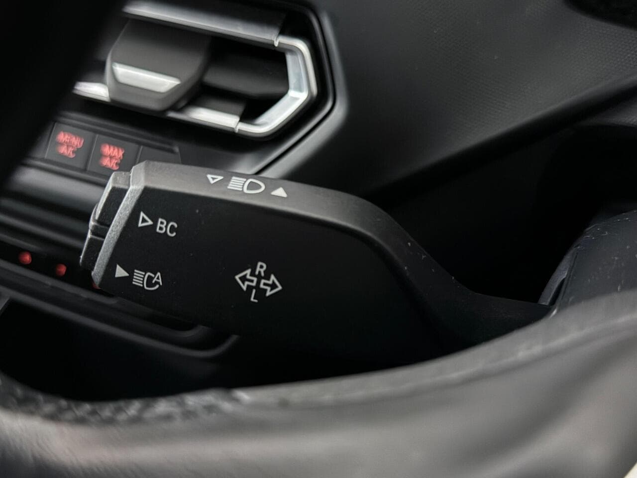 BMW 1 Series thumbnail Misc Controls