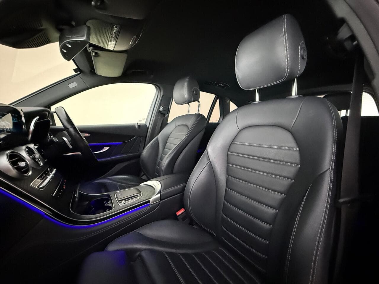 Mercedes-Benz GLC thumbnail Seat Front Passenger