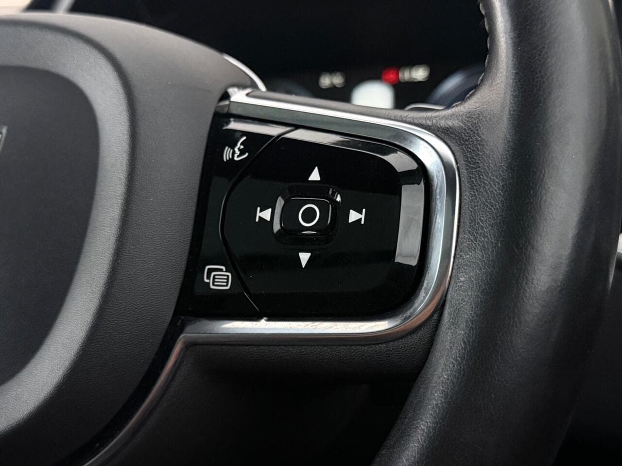 Volvo XC60 thumbnail Misc Controls