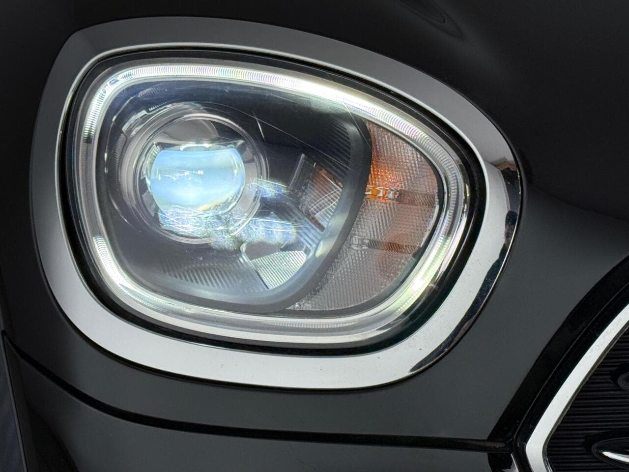 MINI Countryman thumbnail Driver Instruments