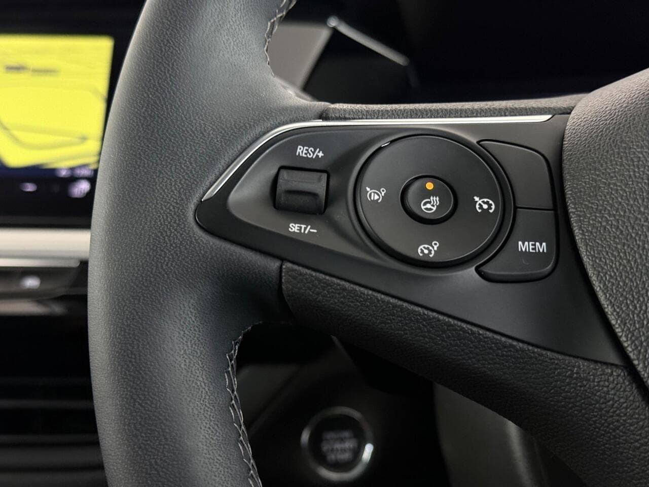 Vauxhall Grandland thumbnail Misc Controls