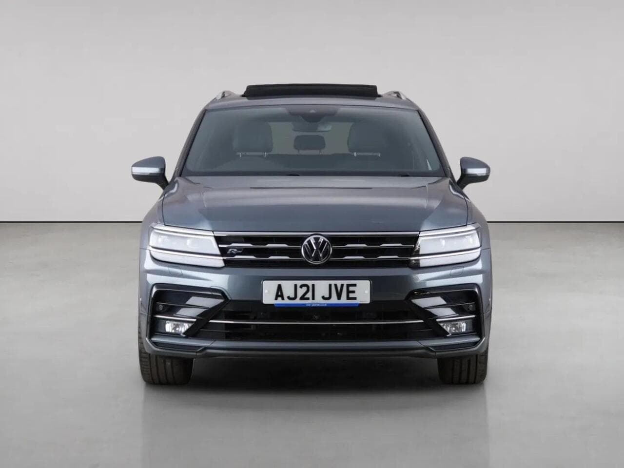 Volkswagen Tiguan Allspace thumbnail Front