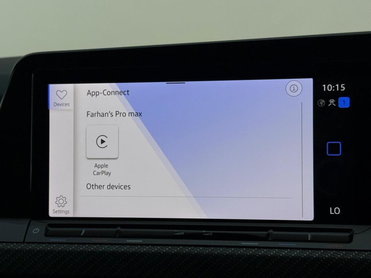 Volkswagen Golf thumbnail Infotainment System