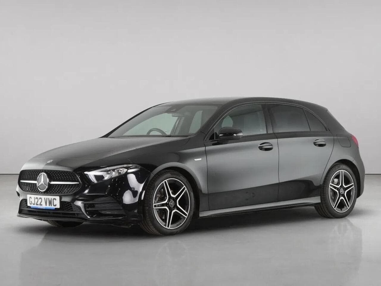 Mercedes-Benz A Class thumbnail Front Left