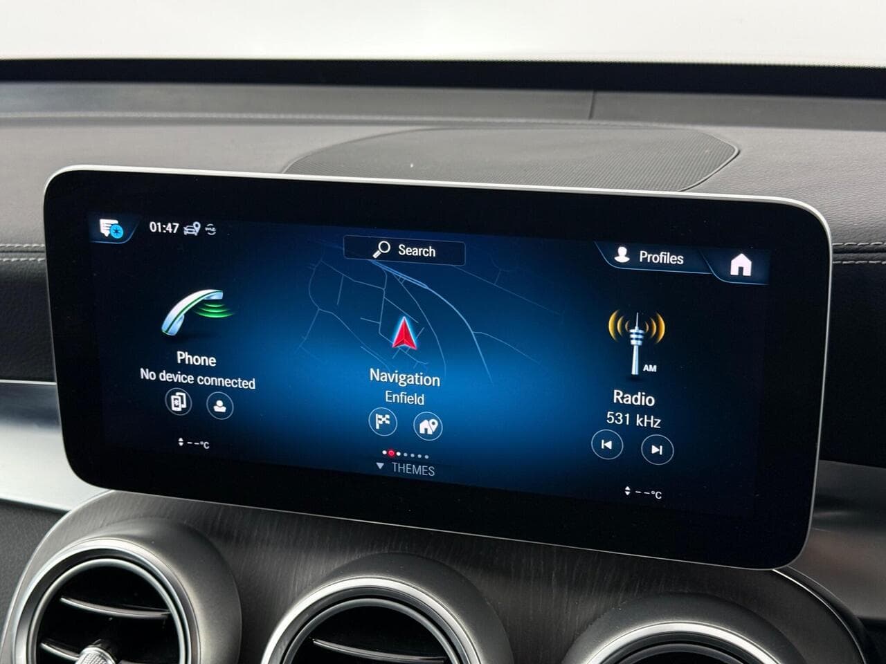 Mercedes-Benz GLC thumbnail Infotainment System