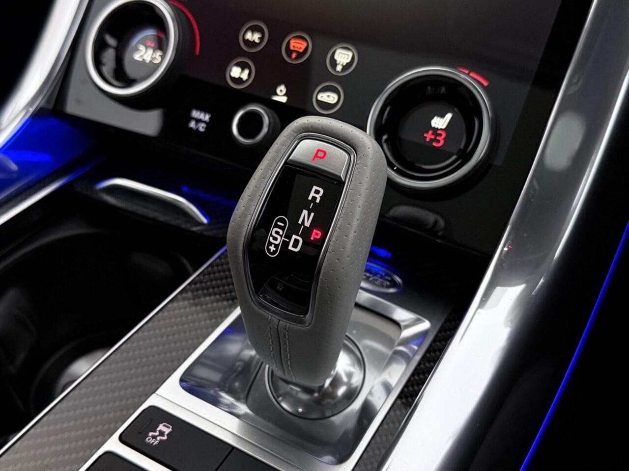 Land Rover Range Rover Sport thumbnail Interior Front