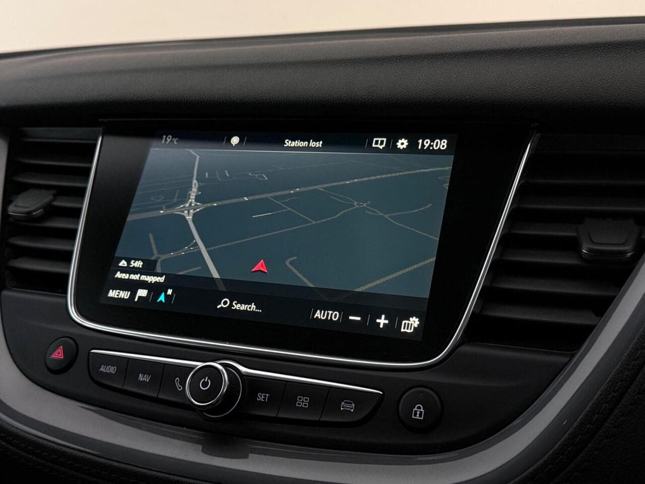 Vauxhall Grandland X thumbnail Infotainment System