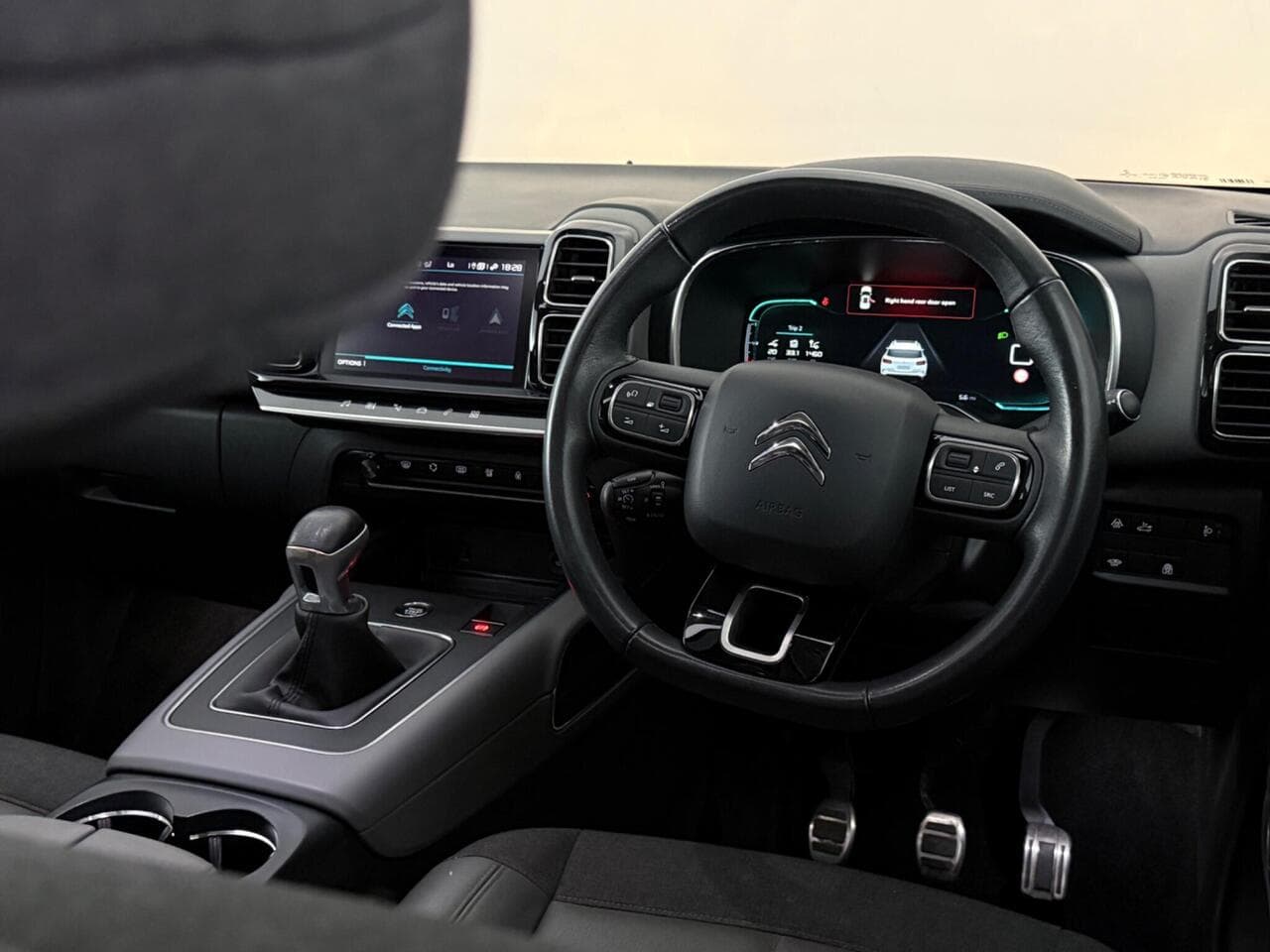 Citroen C5 Aircross thumbnail Interior Front