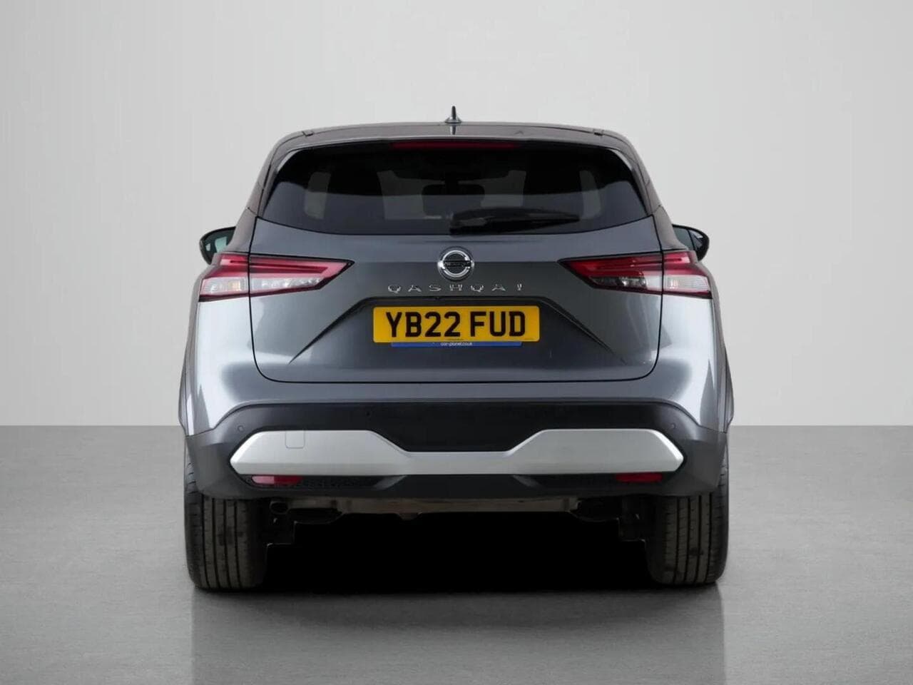 Nissan Qashqai thumbnail Rear