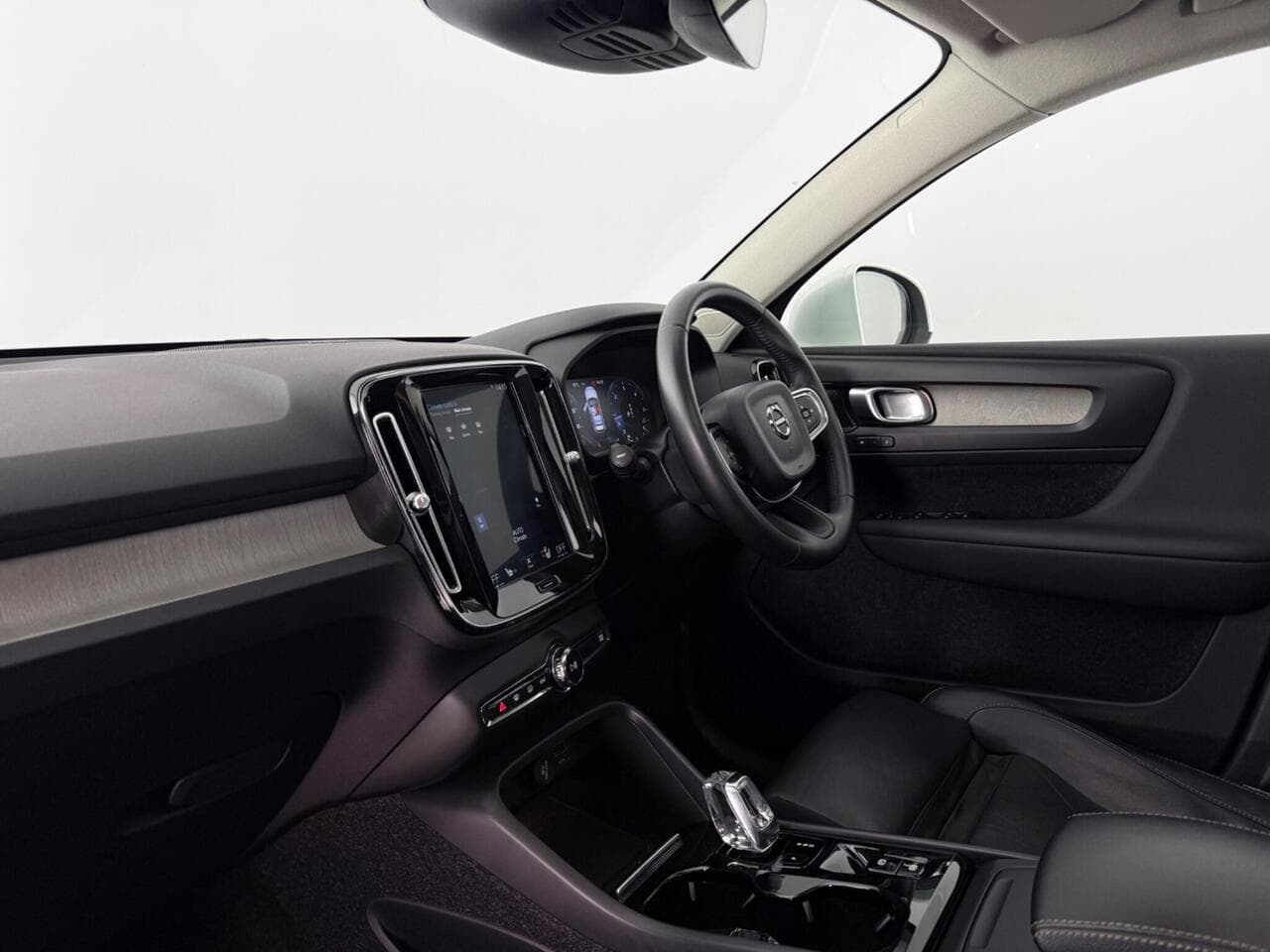 Volvo XC40 thumbnail Interior Front