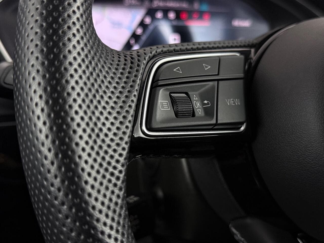 Audi A4 thumbnail Misc Controls