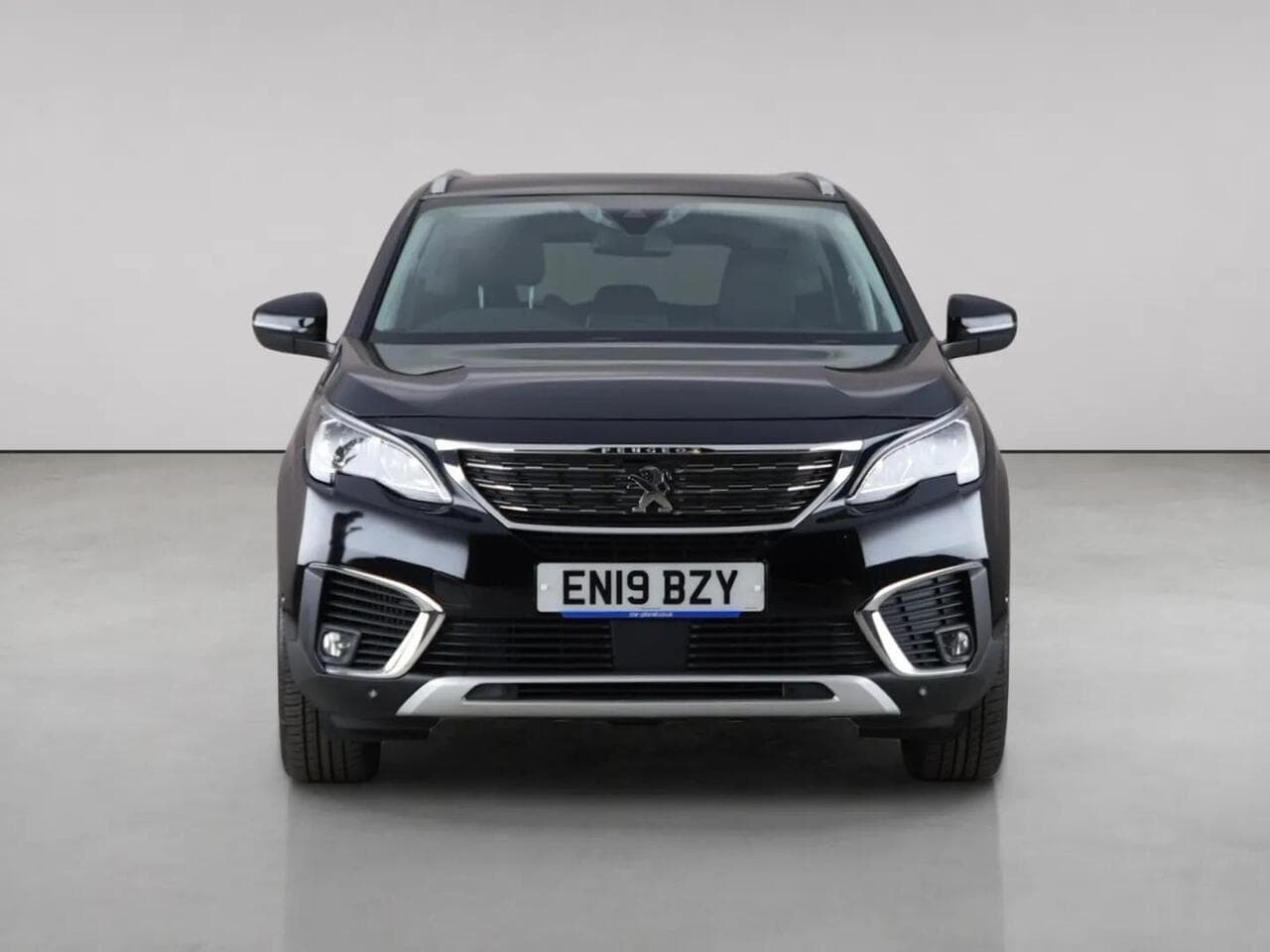 Peugeot 5008 thumbnail Front