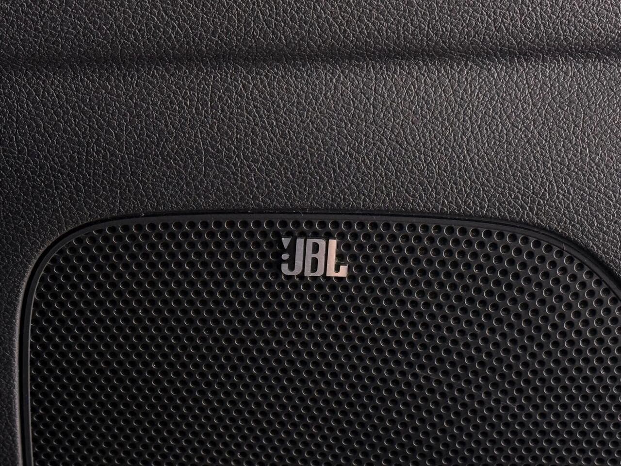 Kia Sportage thumbnail Misc Controls