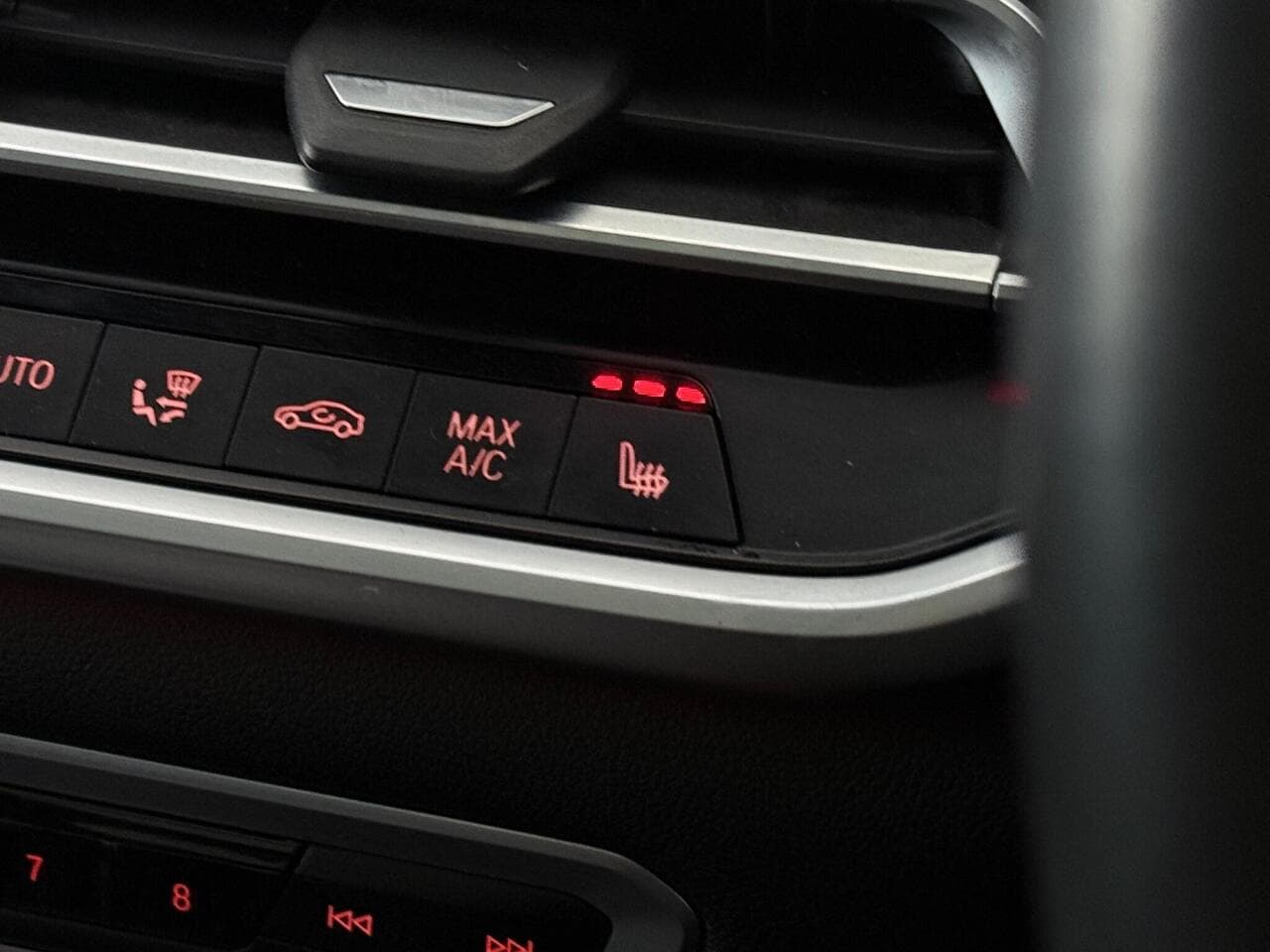 BMW X7 thumbnail Misc Controls