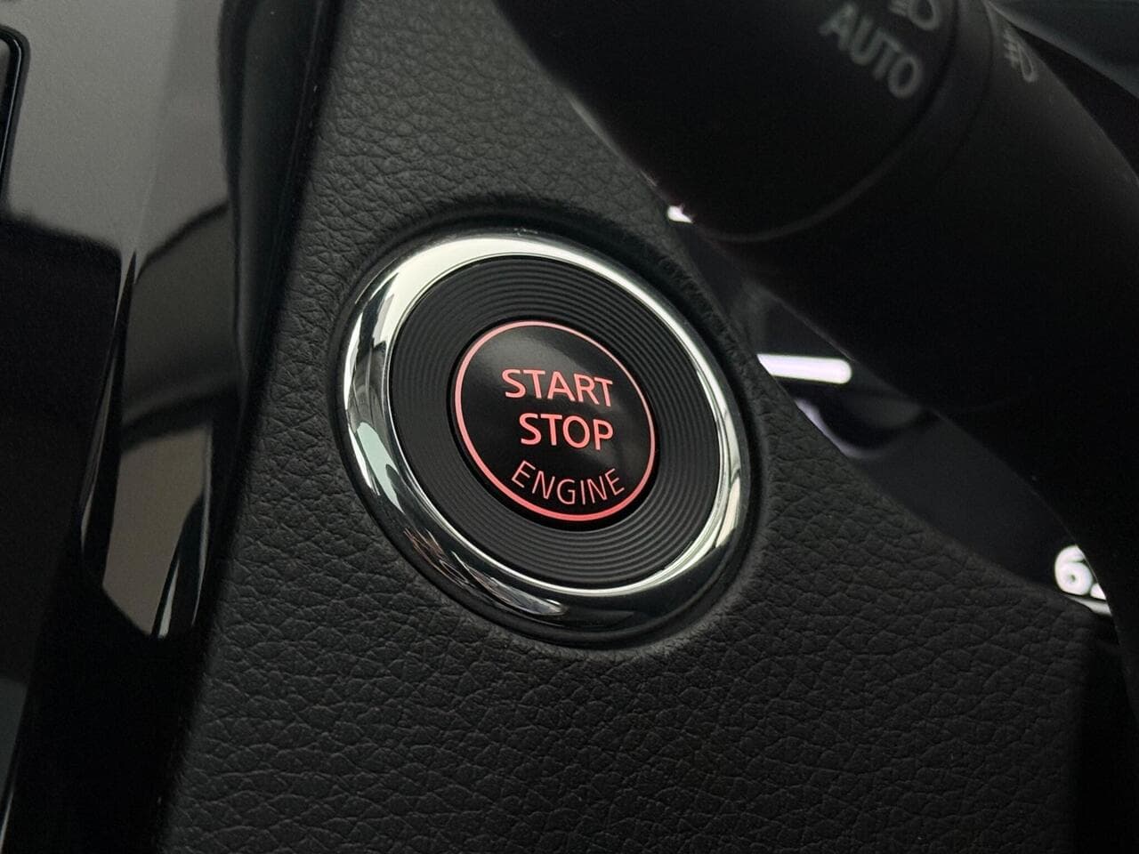 Nissan Qashqai thumbnail Misc Controls