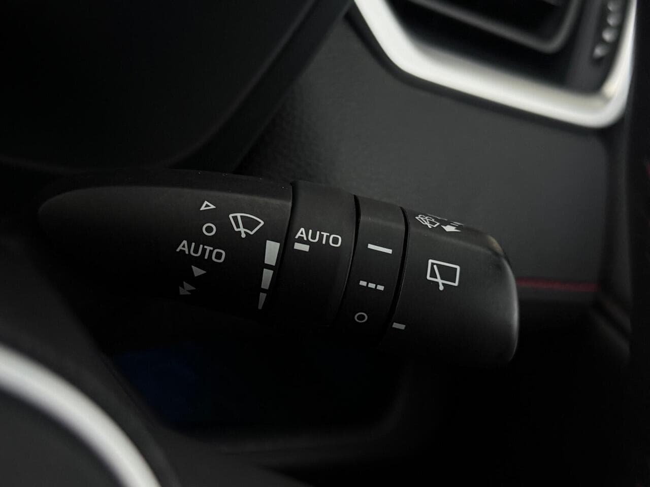 Toyota RAV4 thumbnail Misc Controls