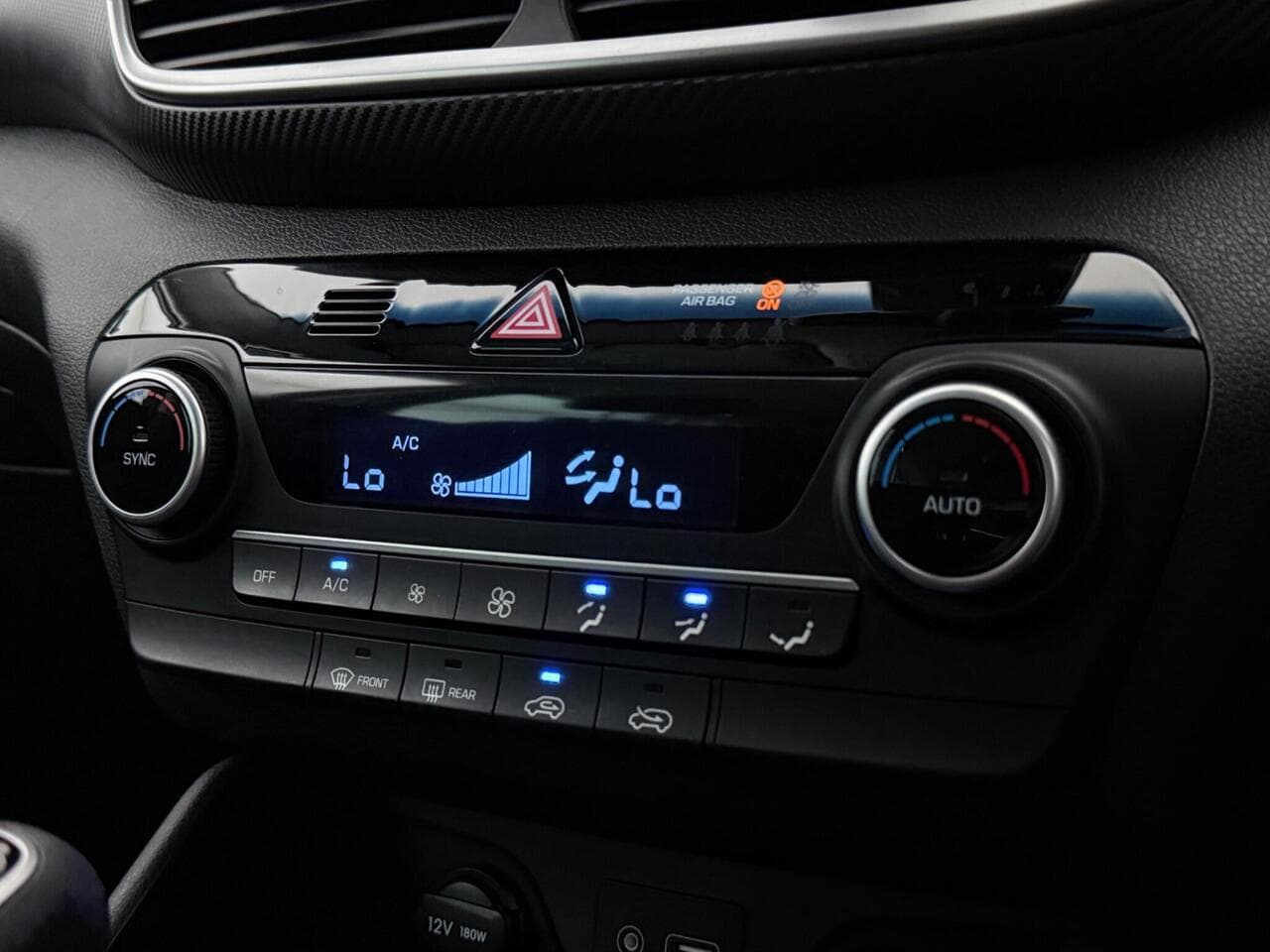 Hyundai TUCSON thumbnail Misc Controls