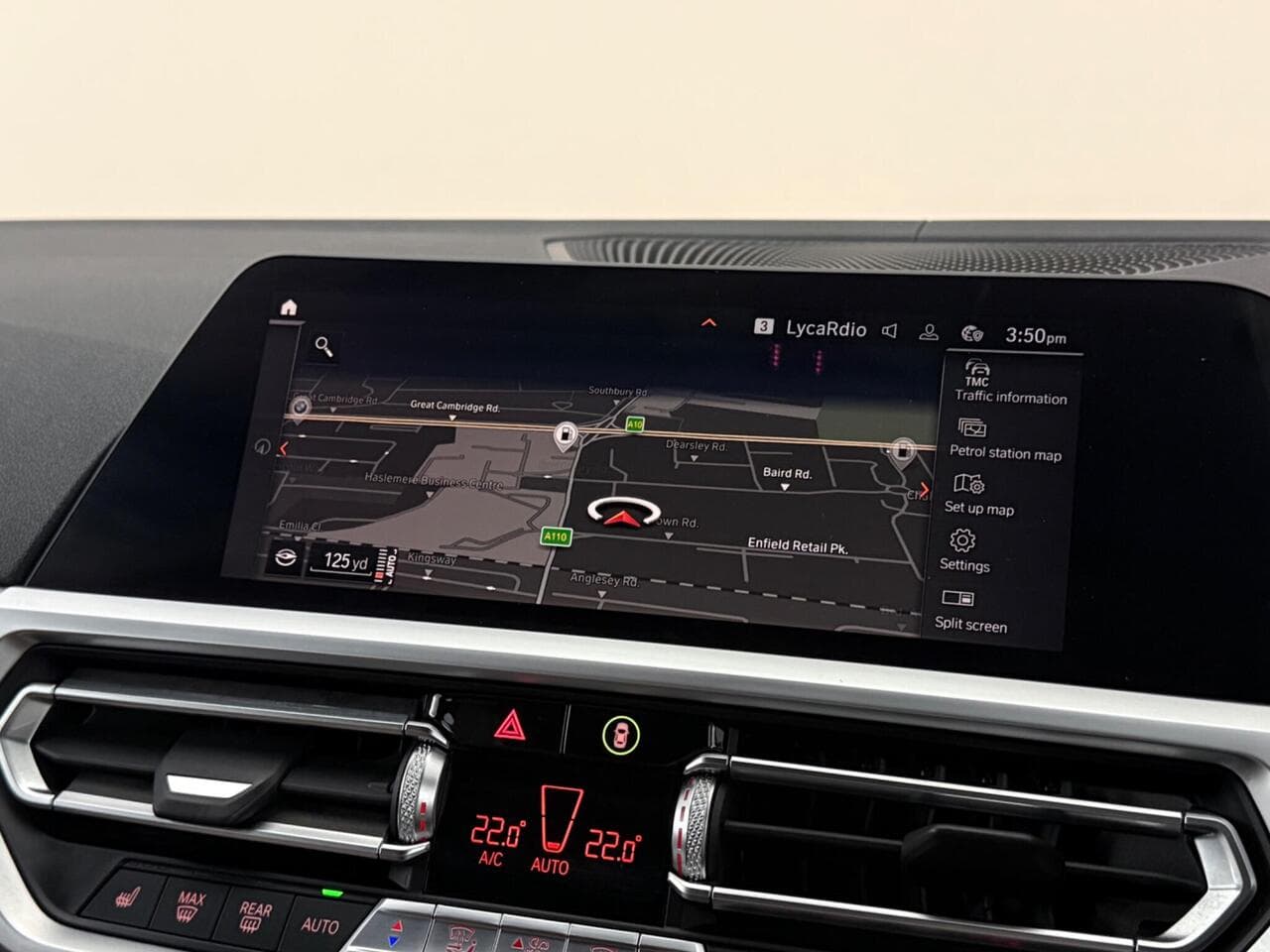 BMW 3 Series thumbnail Infotainment System