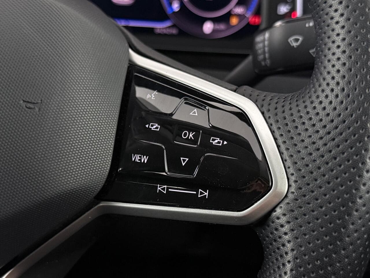 Volkswagen Arteon thumbnail Misc Controls