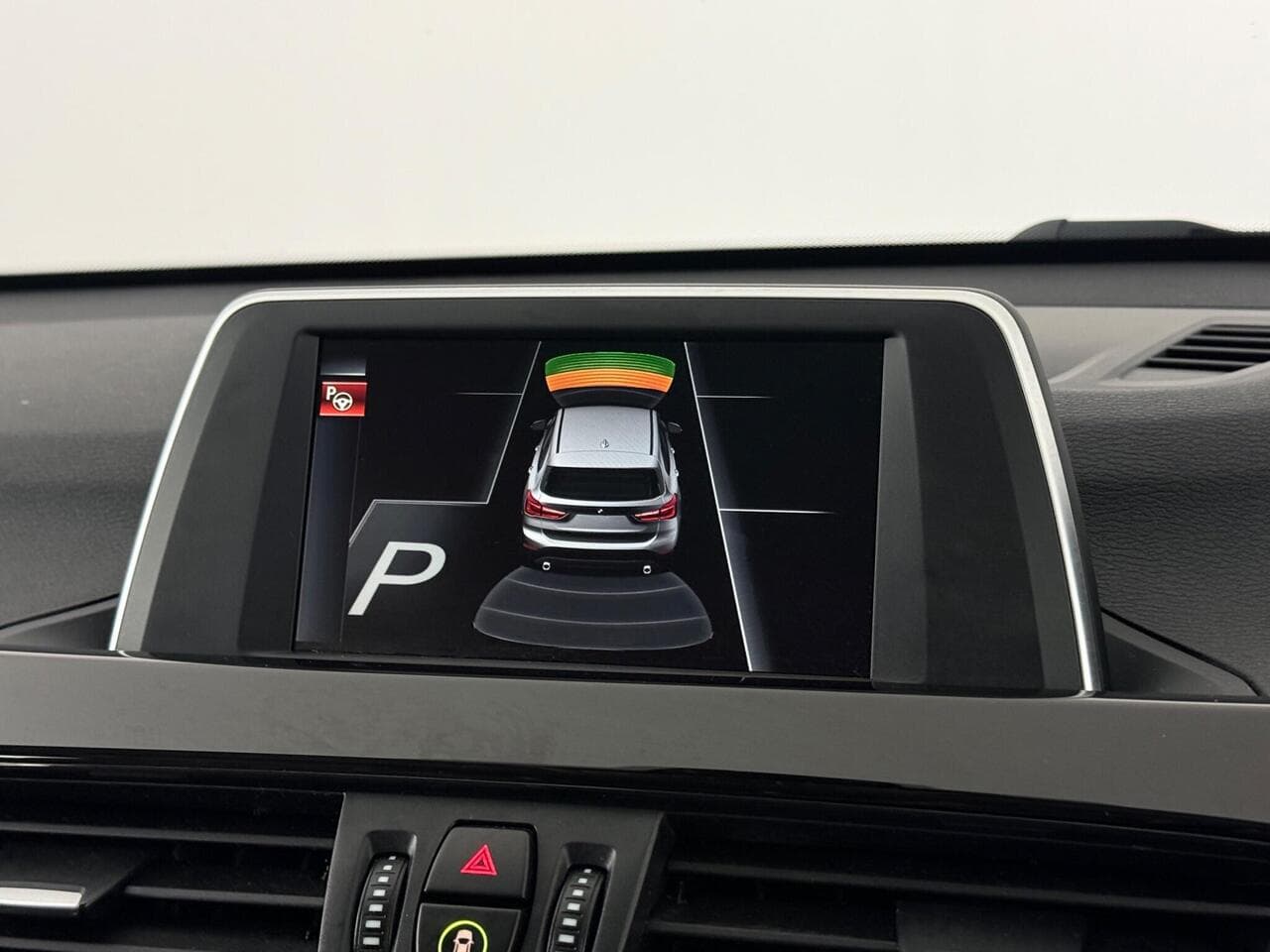 BMW X1 thumbnail Infotainment System