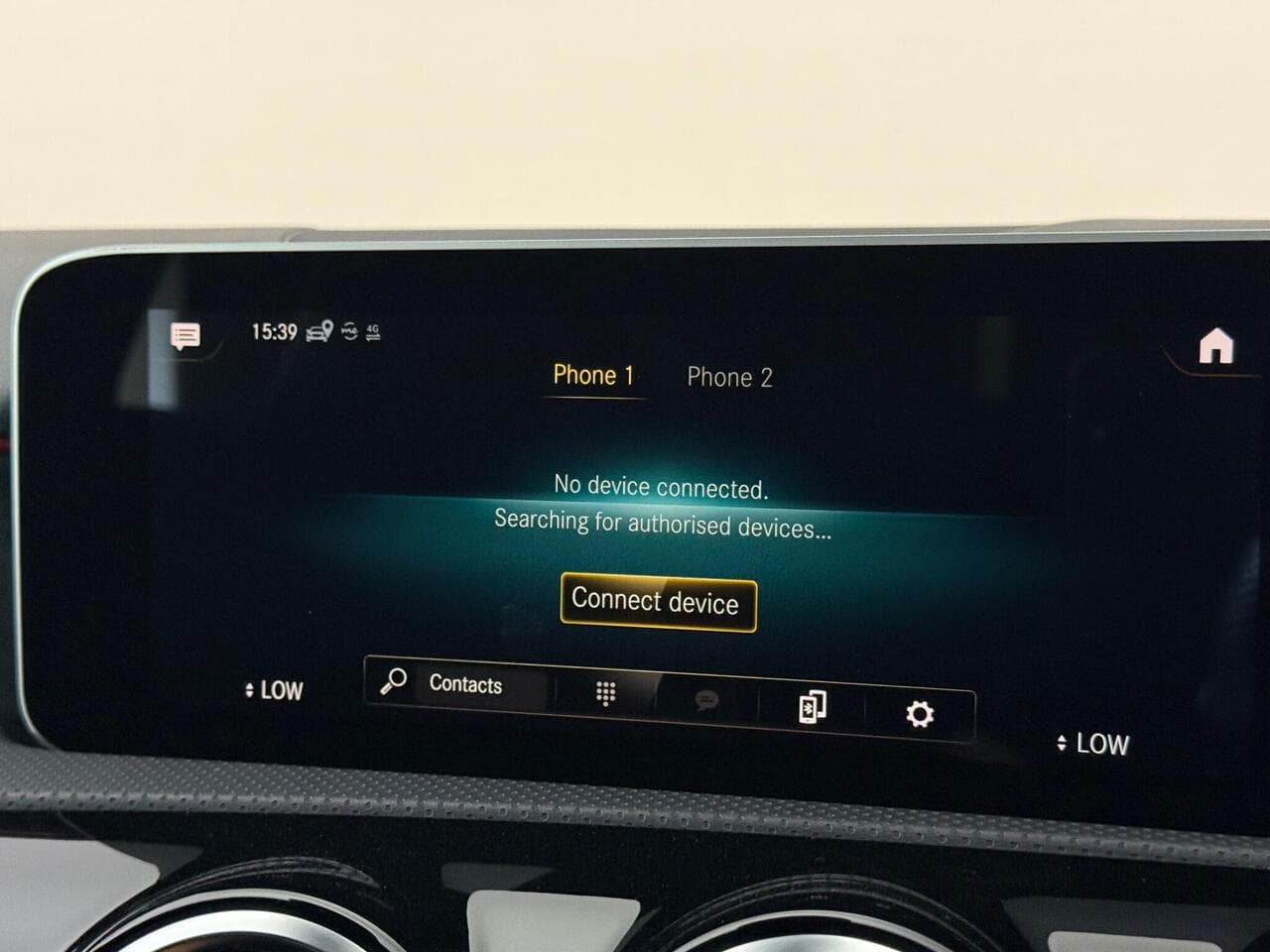 Mercedes-Benz A Class thumbnail Infotainment System