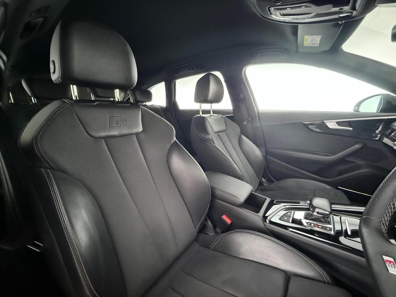 Audi A4 Avant thumbnail Seat Driver