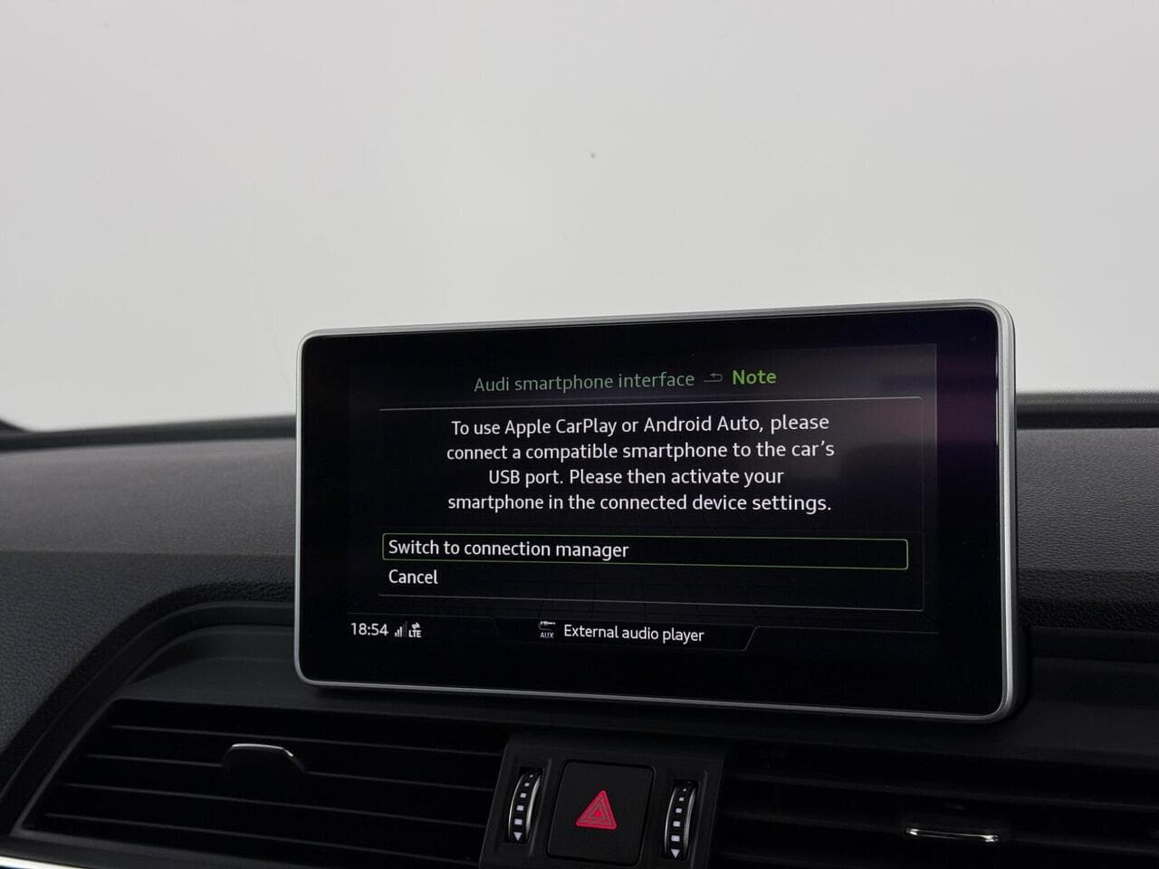 Audi Q5 thumbnail Infotainment System