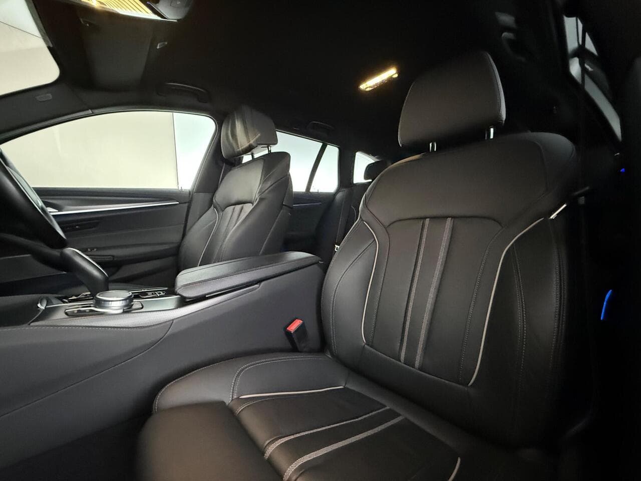 BMW 5 Series thumbnail Seat Front Passenger