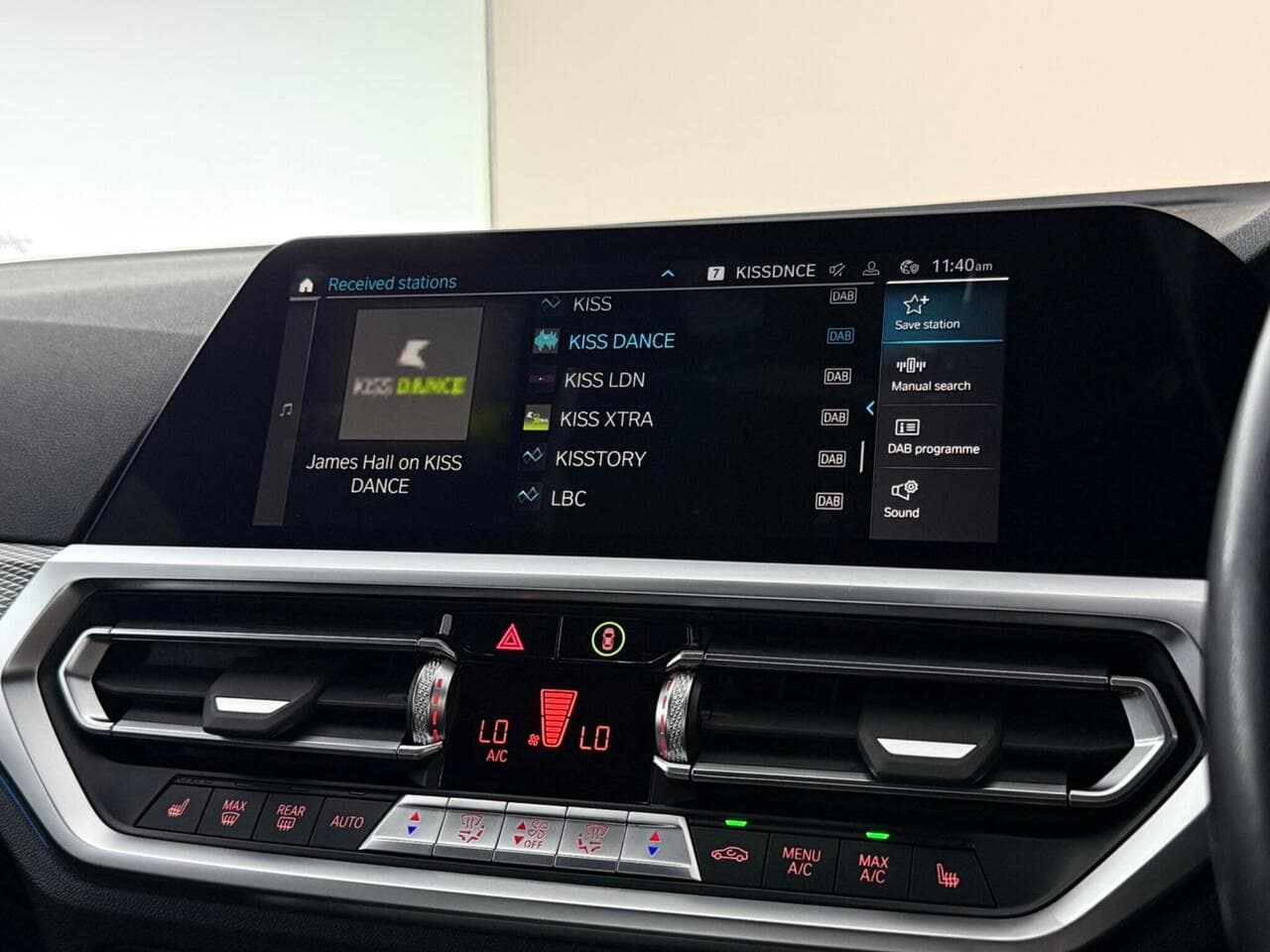 BMW 3 Series thumbnail Infotainment System