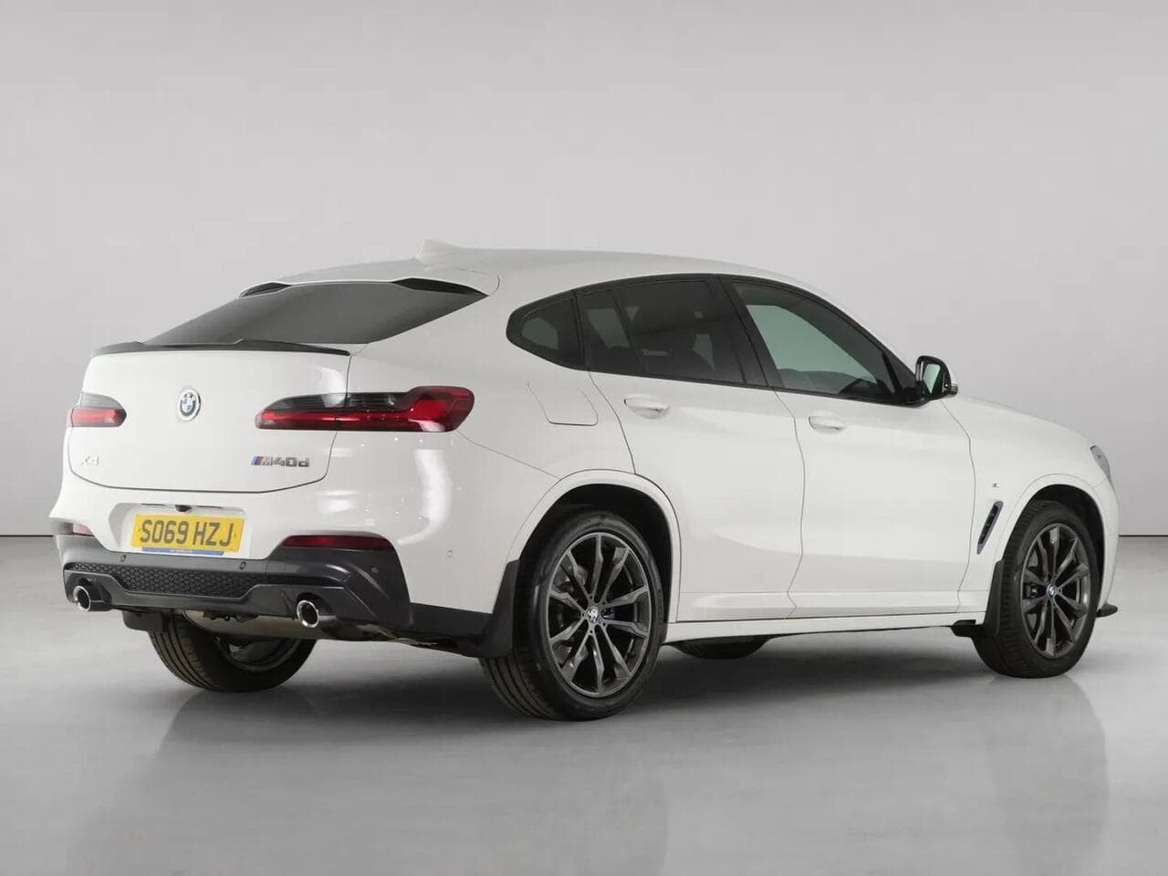 BMW X4 thumbnail Rear Right