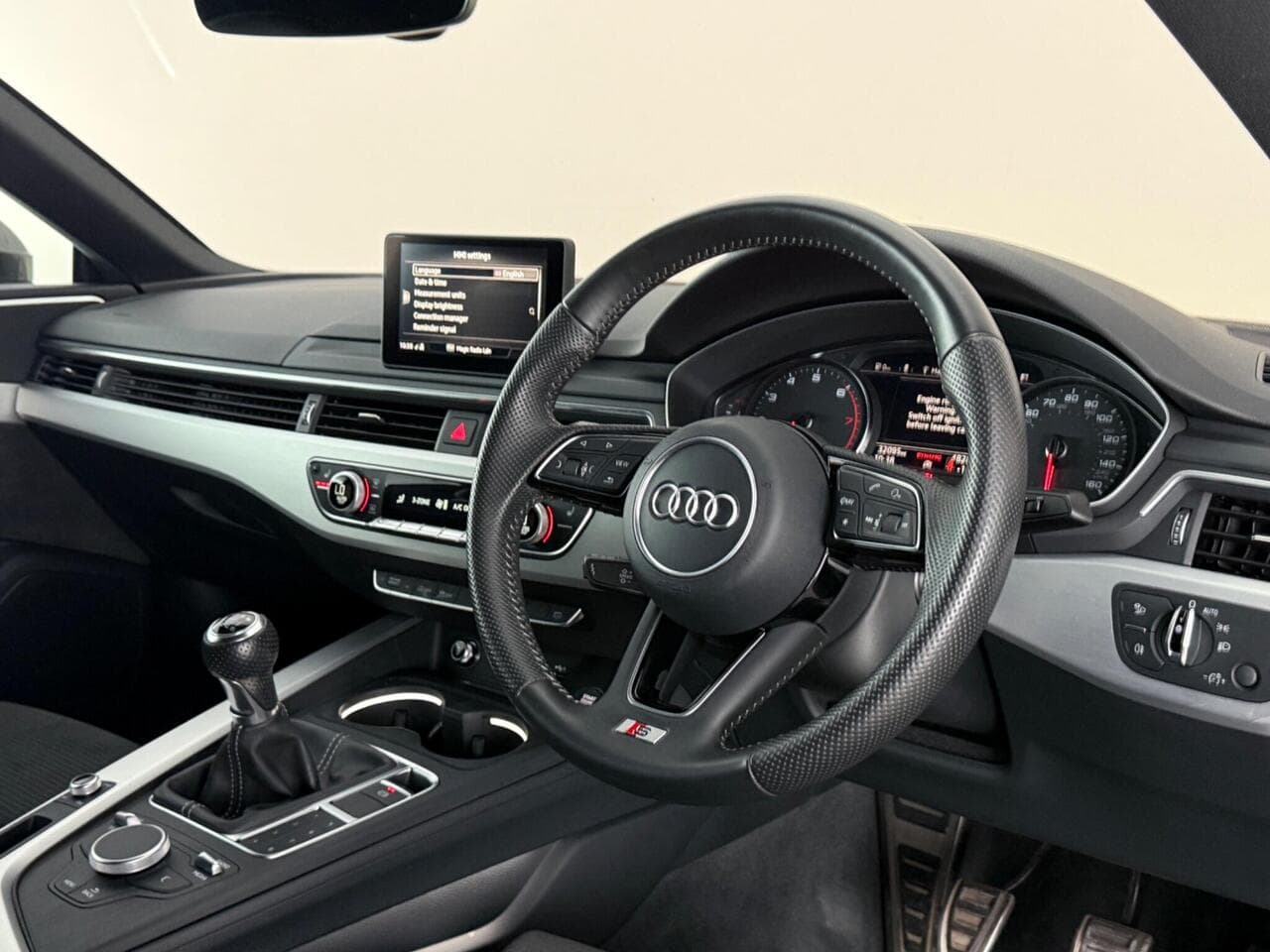Audi A5 thumbnail Interior Front