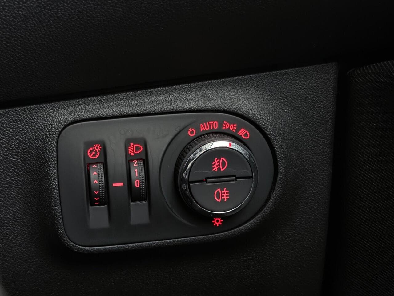 Vauxhall Corsa thumbnail Misc Controls