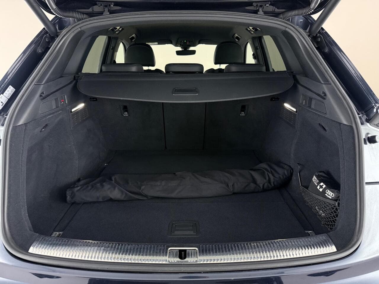 Audi Q5 thumbnail Boot