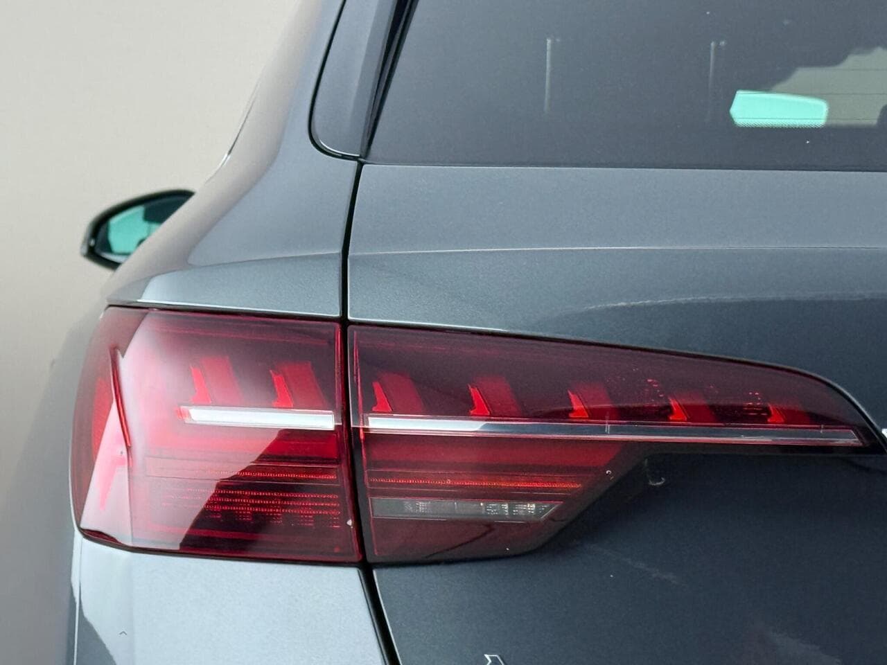Audi A4 Avant thumbnail Lights Rear