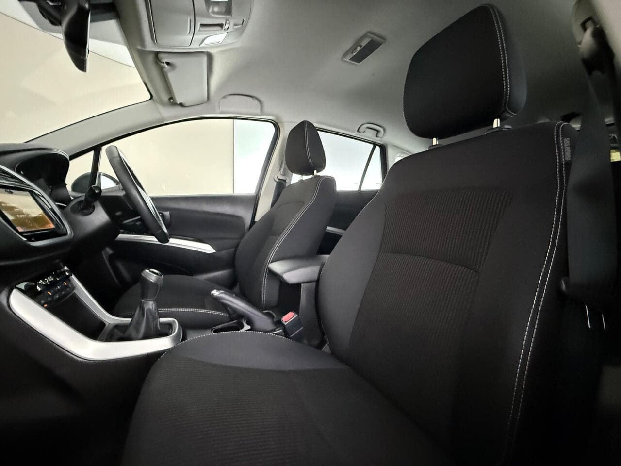 Suzuki SX4 S-Cross thumbnail Seat Front Passenger