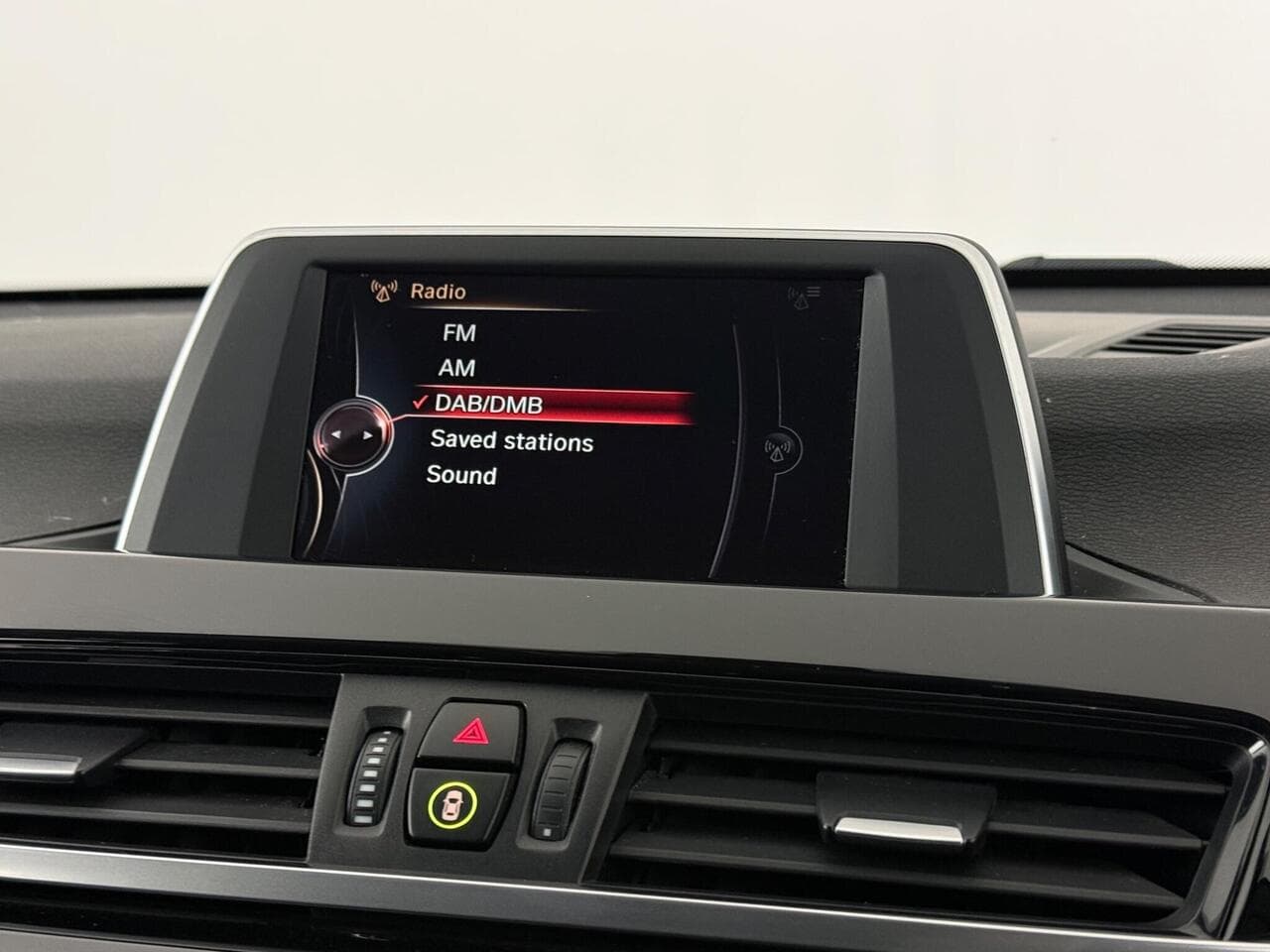 BMW X1 thumbnail Infotainment System