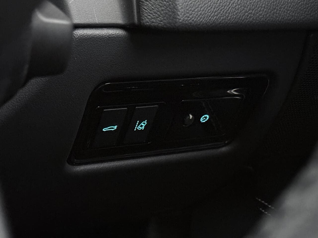 Jaguar XF thumbnail Misc Controls