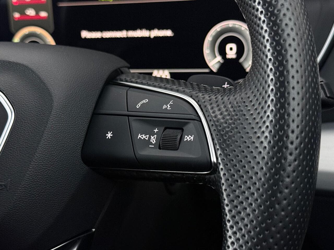 Audi Q5 thumbnail Misc Controls