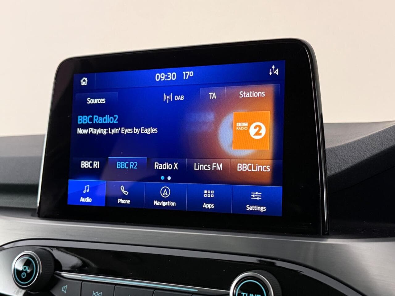 Ford Kuga thumbnail Infotainment System
