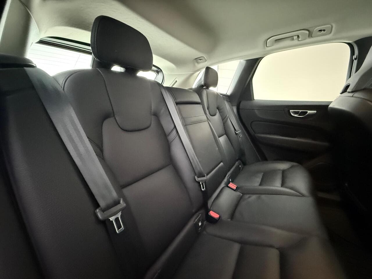 Volvo XC60 thumbnail Seats Rear
