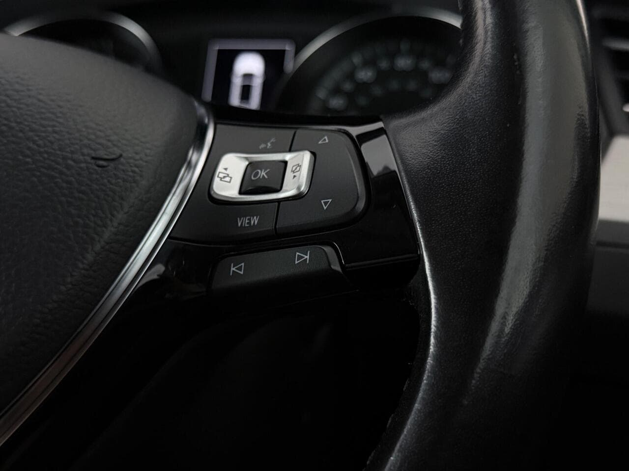 Volkswagen Arteon thumbnail Misc Controls